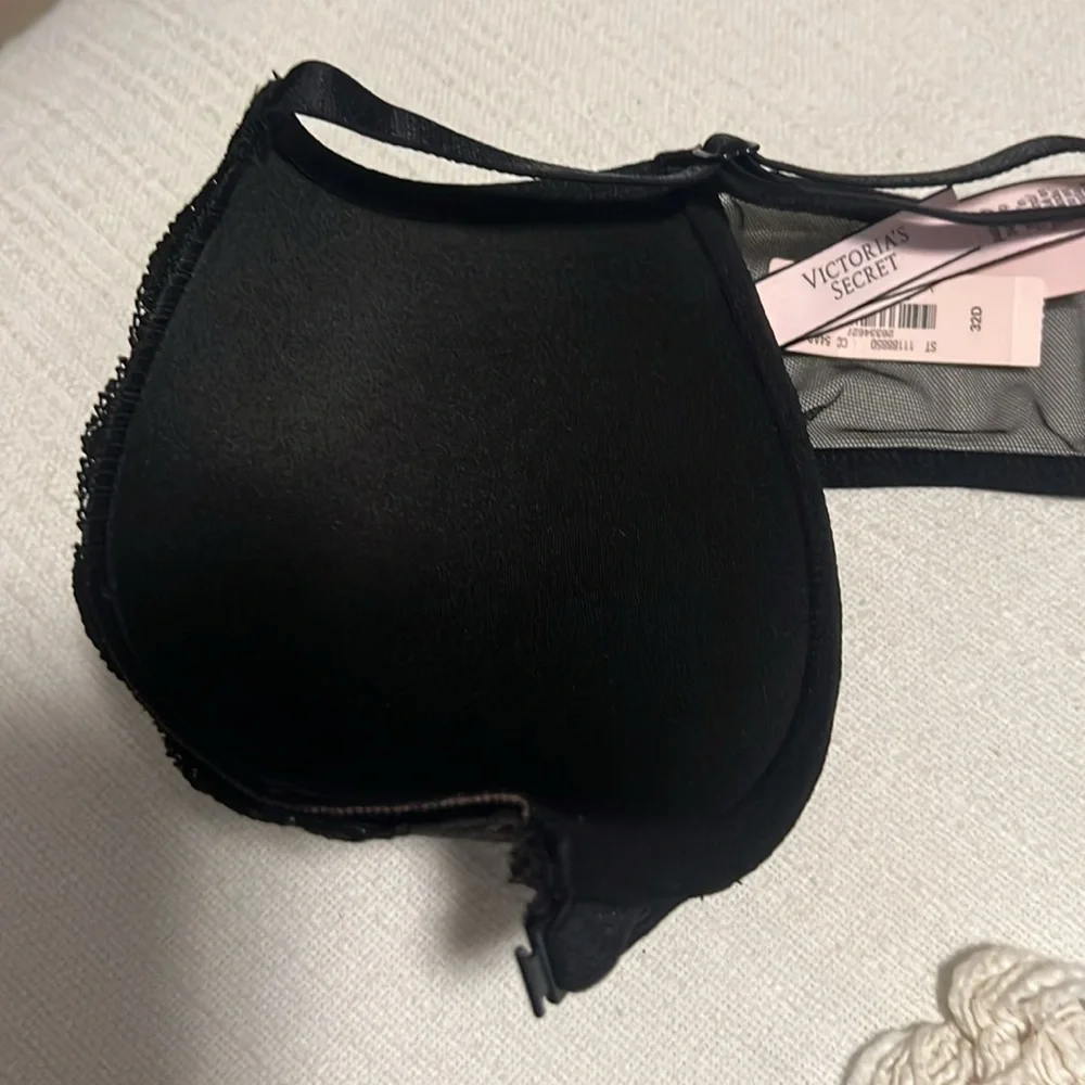 SOLD!! Victoria’s Secret black front closure racer back push-up bra. NEW - Picture 6 of 9